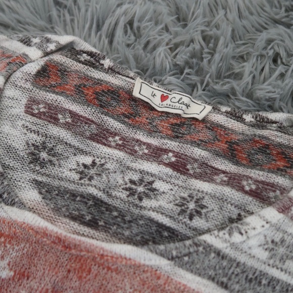 Long Sleeve festive winter sweatshirt - Picture 4 of 4